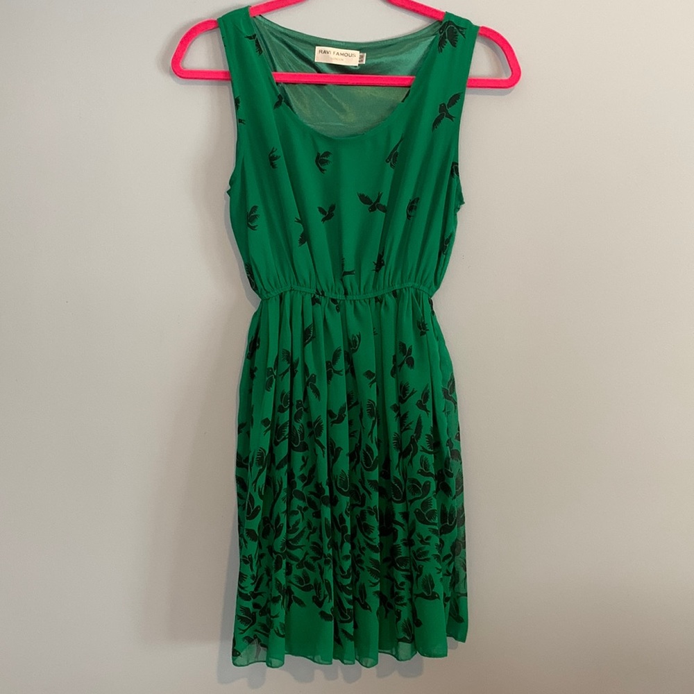 Ravi Famous London Green W/Birds Dress Size Small Silkie Lined Sleeveless